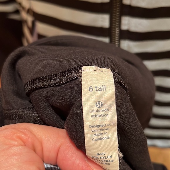 lululemon athletica workout jacket & pants set.  Size 6 tall. NWOT - Picture 6 of 6